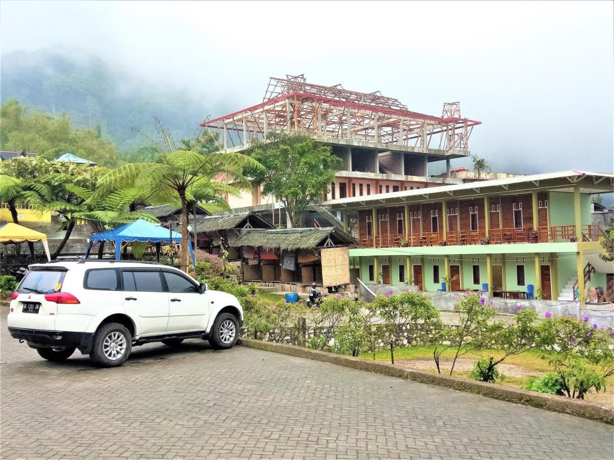 Penginapan Puncak Dp Berastagi Exterior photo