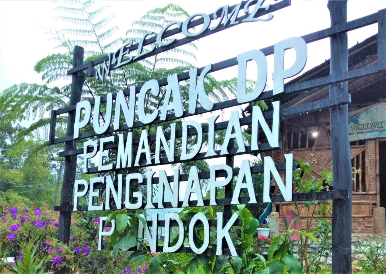Penginapan Puncak Dp Berastagi Exterior photo
